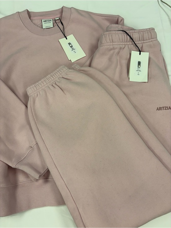 Aritzia Pants - NWT aritzia Cupid pink set
